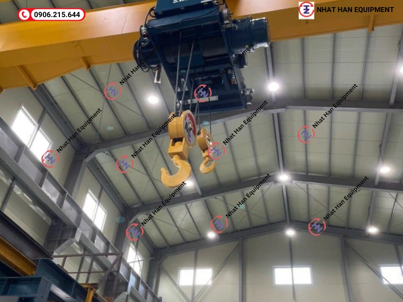Palang cáp điện KCE chạy trên dầm
